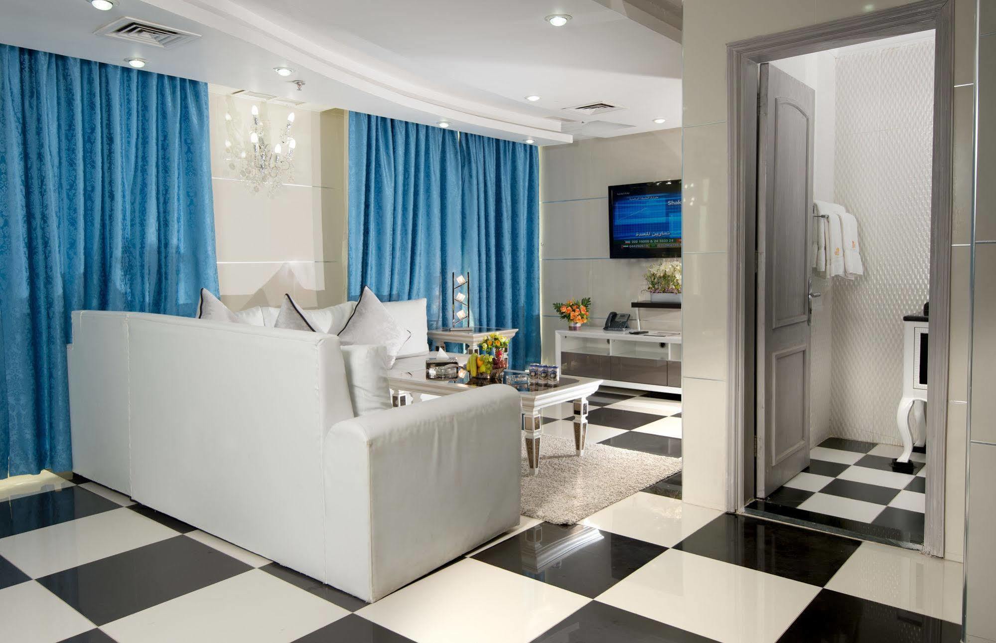 Bravo Royal Hotel Suites Kuwait City Exterior foto